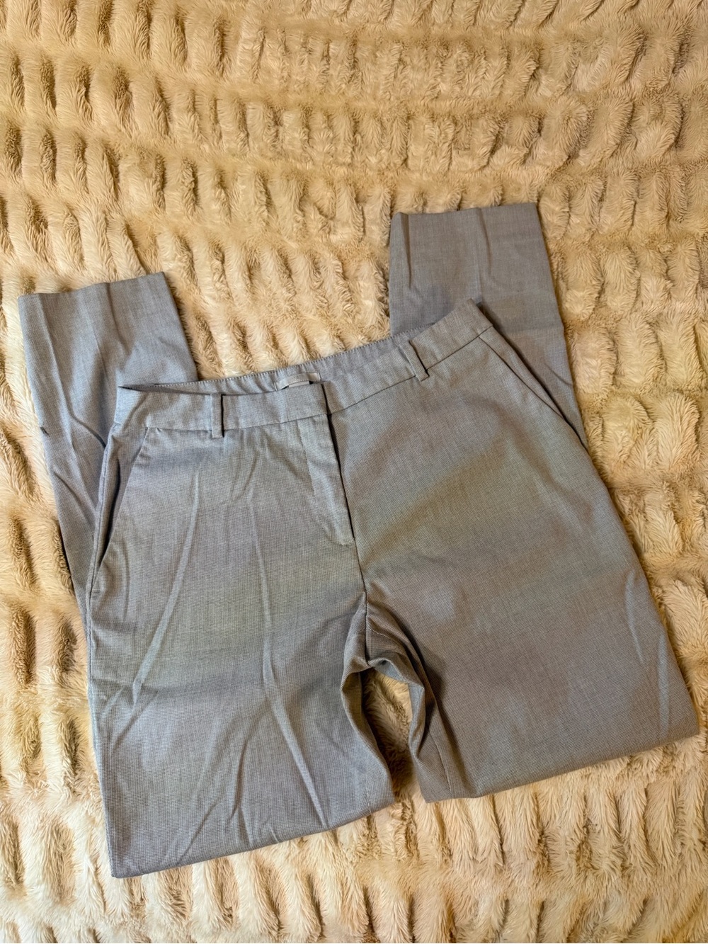 H&M Gray Corporate Luxury Straight Slacks | Size 6